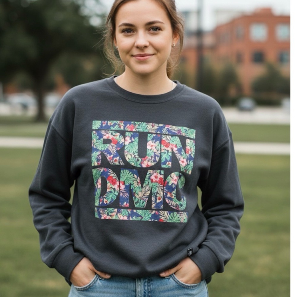 Treasure‎ & bond RunDMC sweatshirt size XL teen